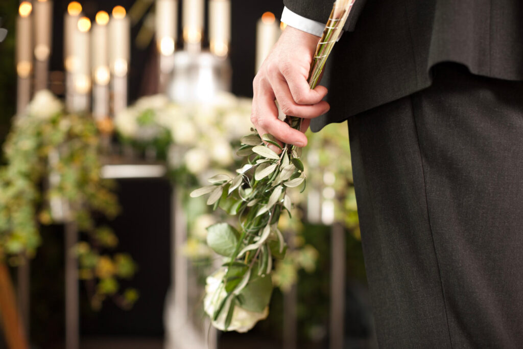 Pratiche Funerarie | Ciampino | Onoranze Funebri 3/L Tramontano